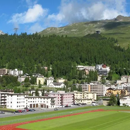 Ova Cotschna 705 Apartman *